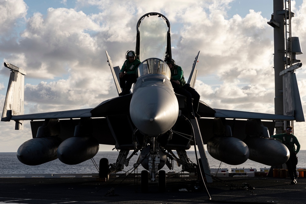 USS Gerald R. Ford (CVN 78) aircraft maintenance