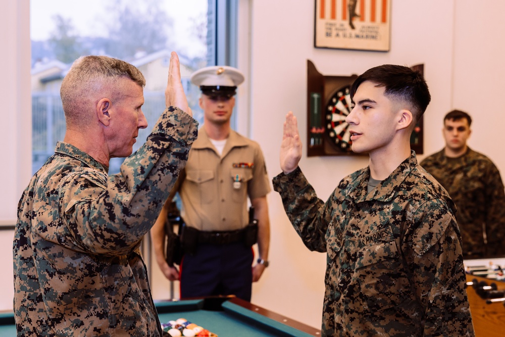 Commandant, Gen. Smith, Visits Oslo