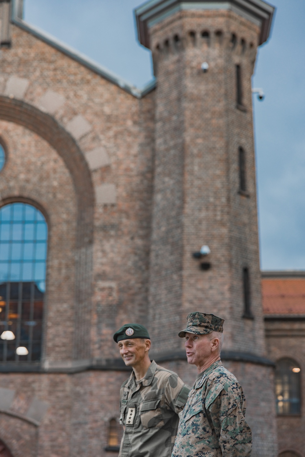 Commandant, Gen. Smith, Visits Oslo