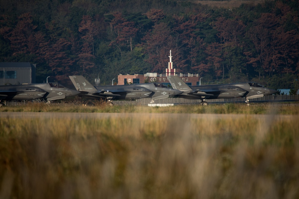 U.S. Marines perform aerial operations during exercise Freedom Flag 24-1