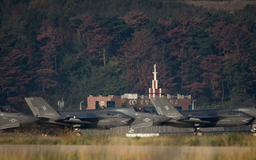 U.S. Marines perform aerial operations during exercise Freedom Flag 24-1