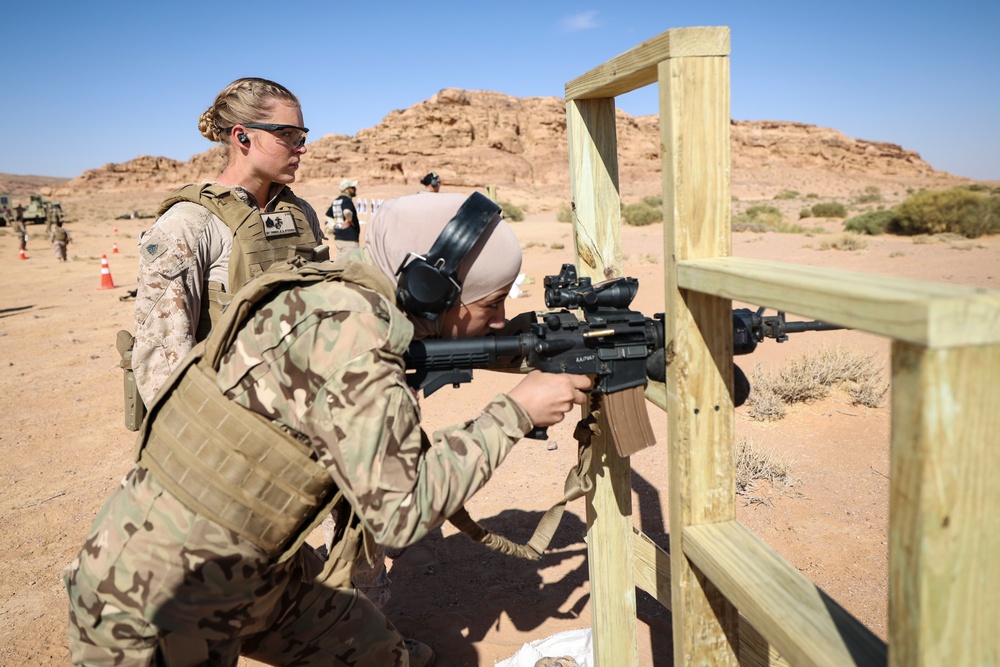 U.S. Marines, Jordanian Armed Forces conduct all-female marksmanship SMEE