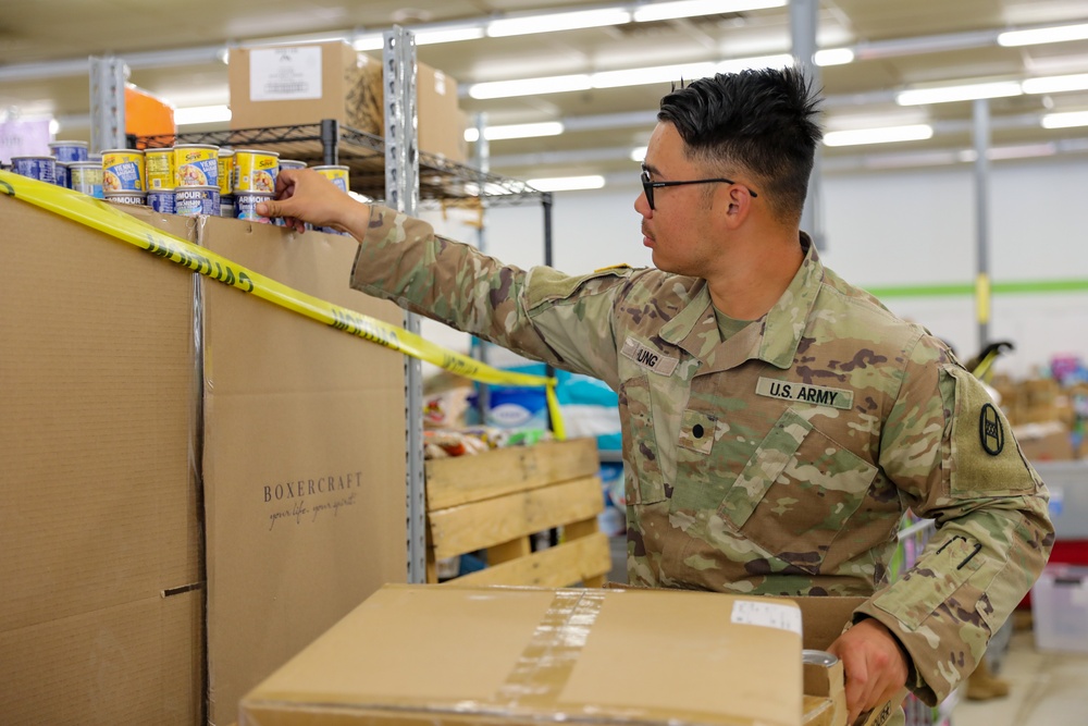 Guard Turns Local Mart into Distribution Point for Western NC Residents