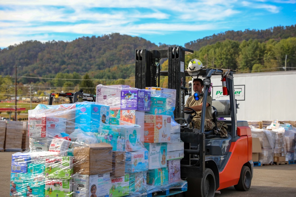 Guard Turns Local Mart into Distribution Point for Western NC Residents