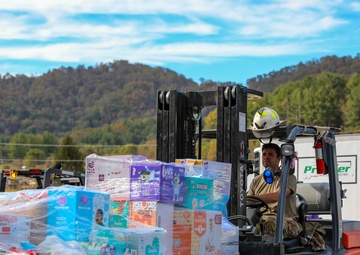 Guard Turns Local Mart into Distribution Point for Western NC Residents