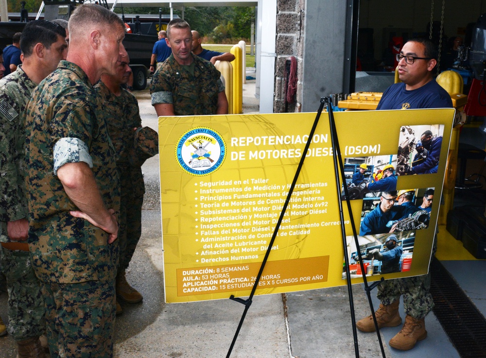 4th Marine Division Commanding General Visits NAVSCIATTS