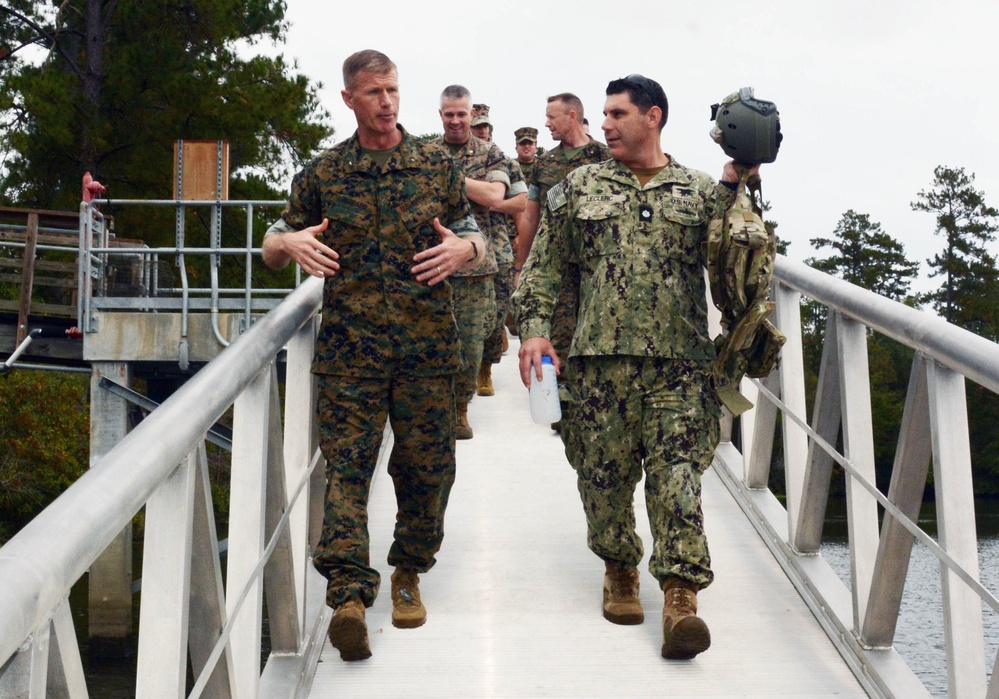 4th Marine Division Commanding General Visits NAVSCIATTS