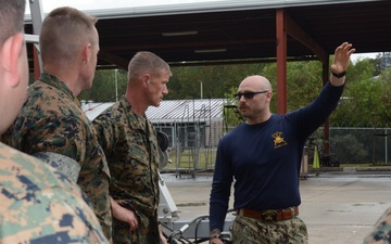 4th Marine Division Commanding General Visits NAVSCIATTS