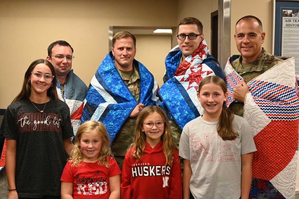 Family awards Quilts of Valor to Airmen