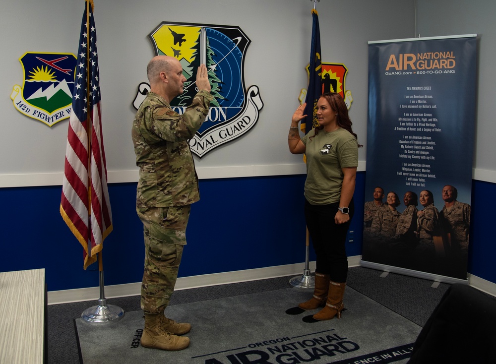 Mrs. Oregon American 2024 enlists in 142nd Wing