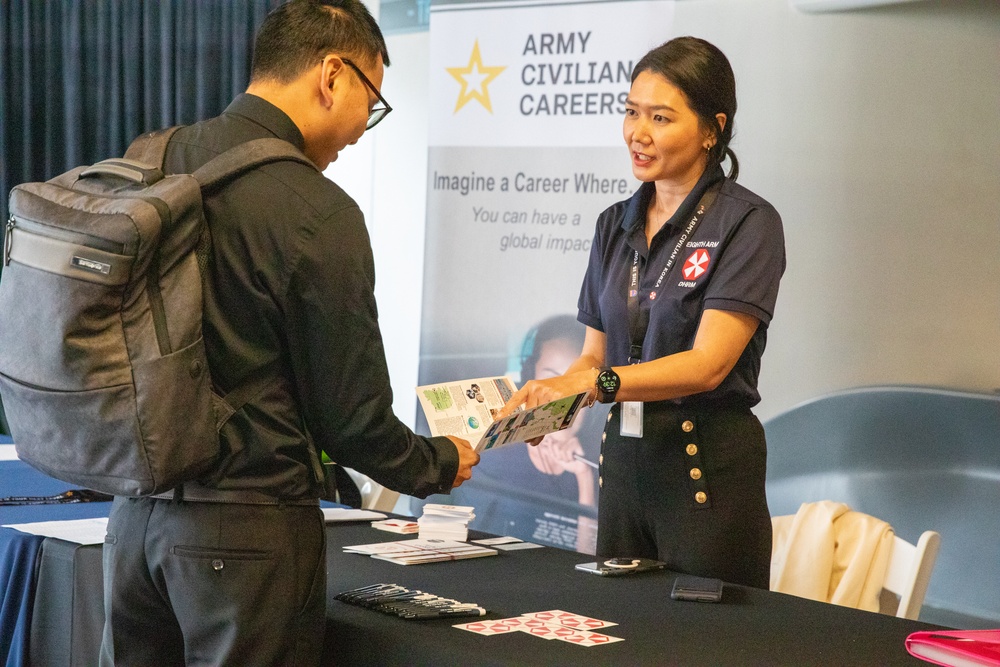 Total Army Career Fair Offers Job Opportunities