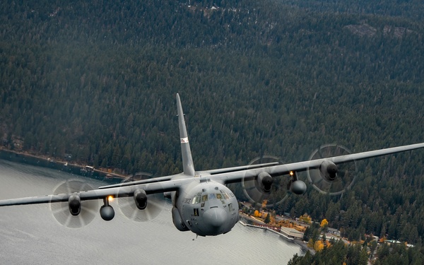 Military spouses take flight on Nevada Air Guard C-130