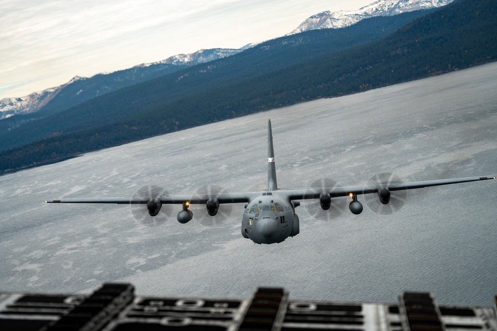 Military spouses take flight on Nevada Air Guard C-130