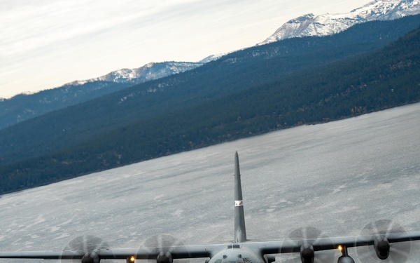 Military spouses take flight on Nevada Air Guard C-130