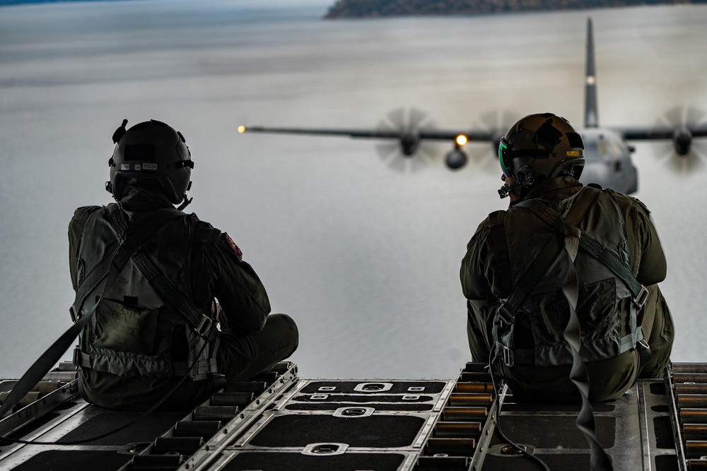 Military spouses take flight on Nevada Air Guard C-130