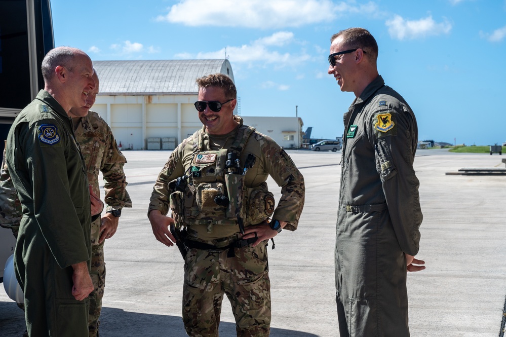 New USFJ/5AF Commander visits Kadena