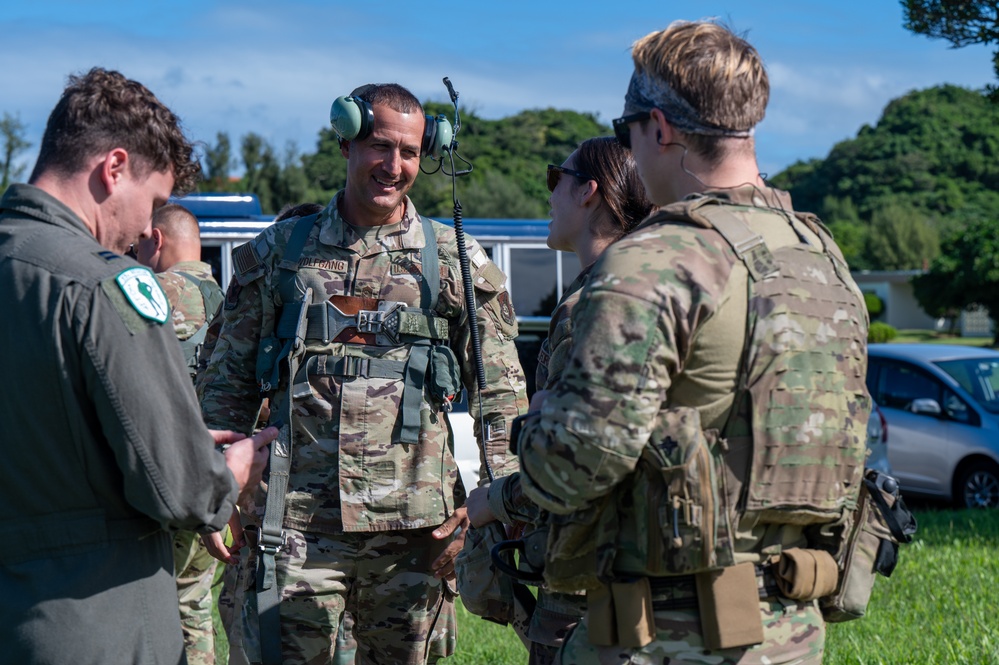 New USFJ/5AF Commander visits Kadena