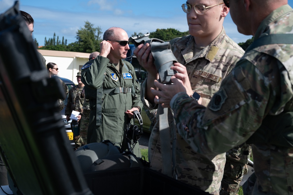 New USFJ/5AF Commander visits Kadena