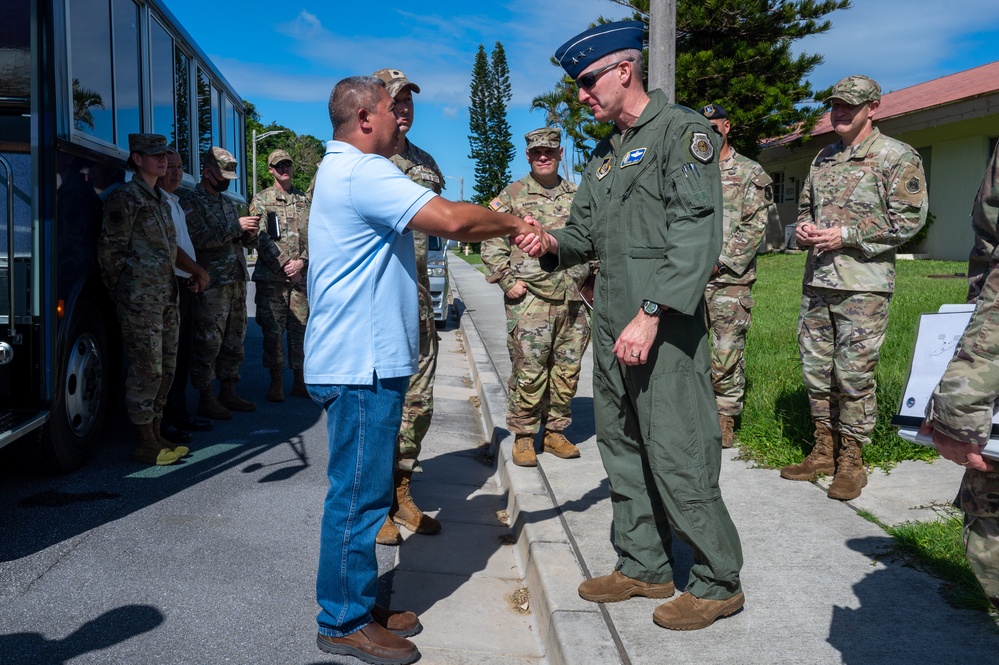 New USFJ/5AF Commander visits Kadena