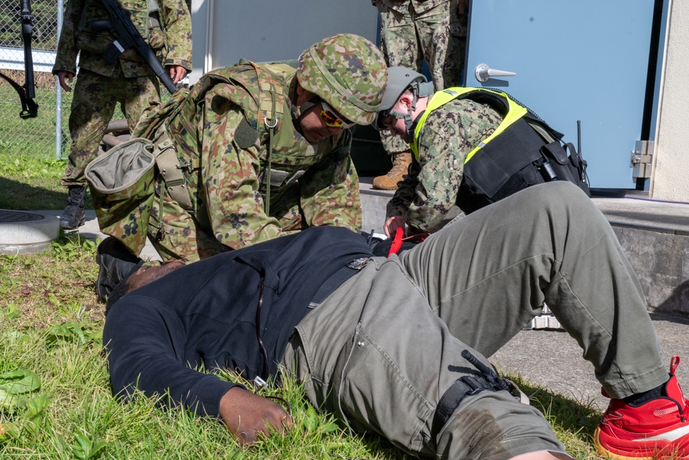 U.S. Navy Security Forces and JGSDF Soldiers Participate in Keen Sword 25