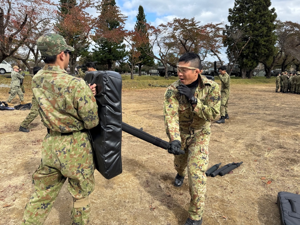 Sailors and JGSDF Soldiers Practice Tactical Training During Keen Sword 25