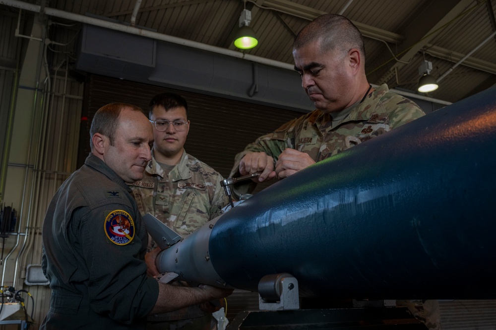 Wild Weasel Walk-through: 35th MXS Munitions Flight