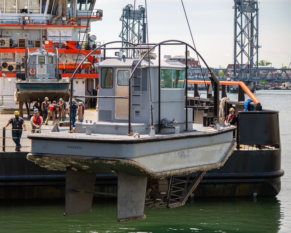 HOS Rosebud Delivers Boats to PNSY