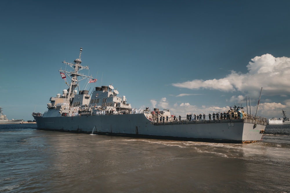USS The Sullivans (DDG 68) departs NAVSTA Mayport for scheduled deployment