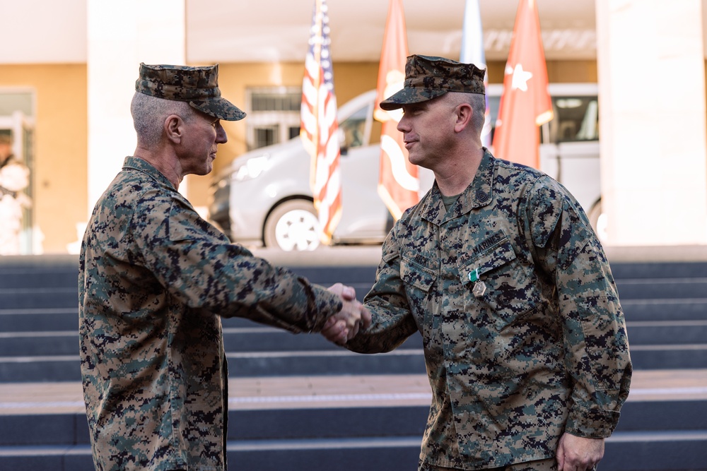 Commandant, Gen. Smith, Visits Stuttgart