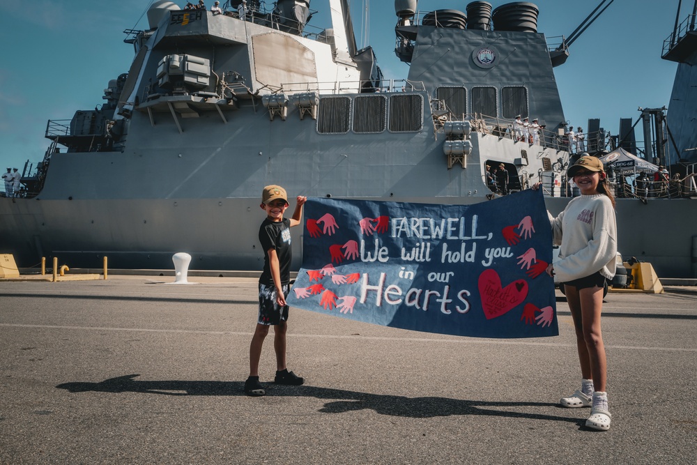 USS The Sullivans (DDG 68) departs NAVSTA Mayport for scheduled deployment