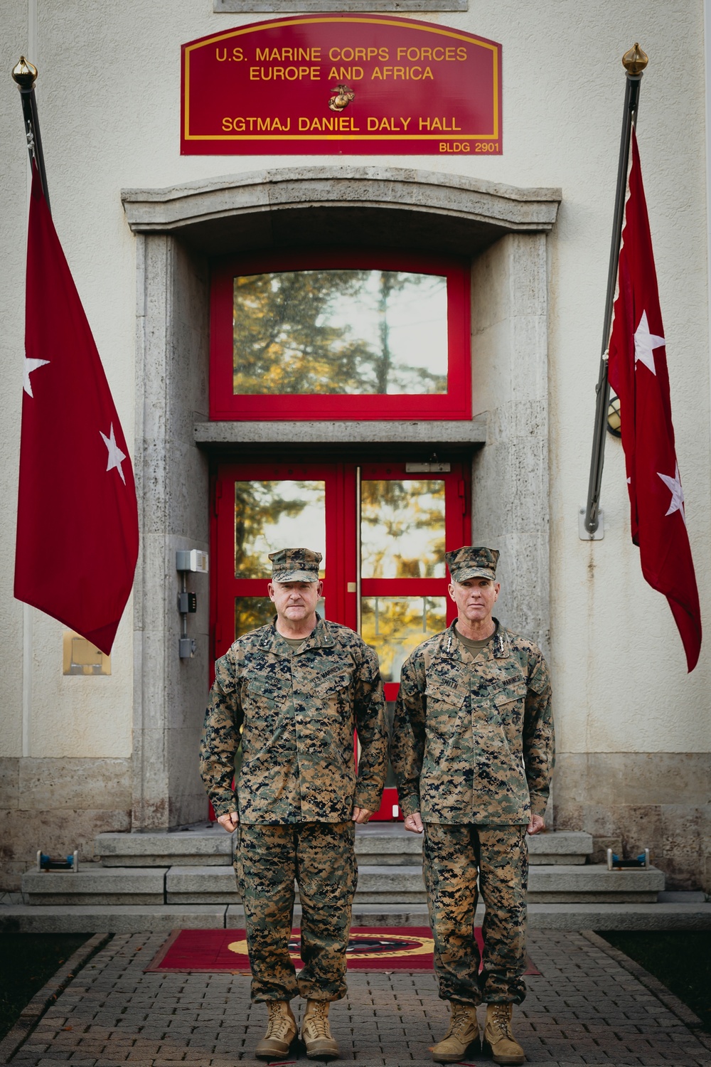 Commandant, Gen. Smith, Visits Stuttgart