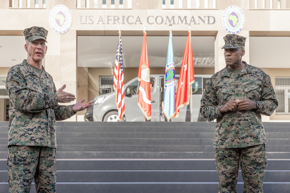 Commandant, Gen. Smith, Visits Stuttgart