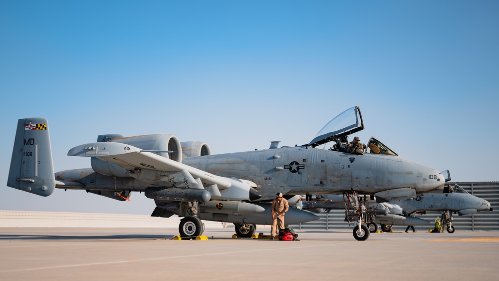 Additional A-10s arrive in the Middle East