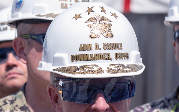 Adm. Caudle Visits Portsmouth Naval Shipyard