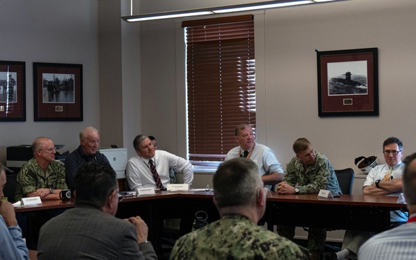 Adm. Caudle Visits Portsmouth Naval Shipyard