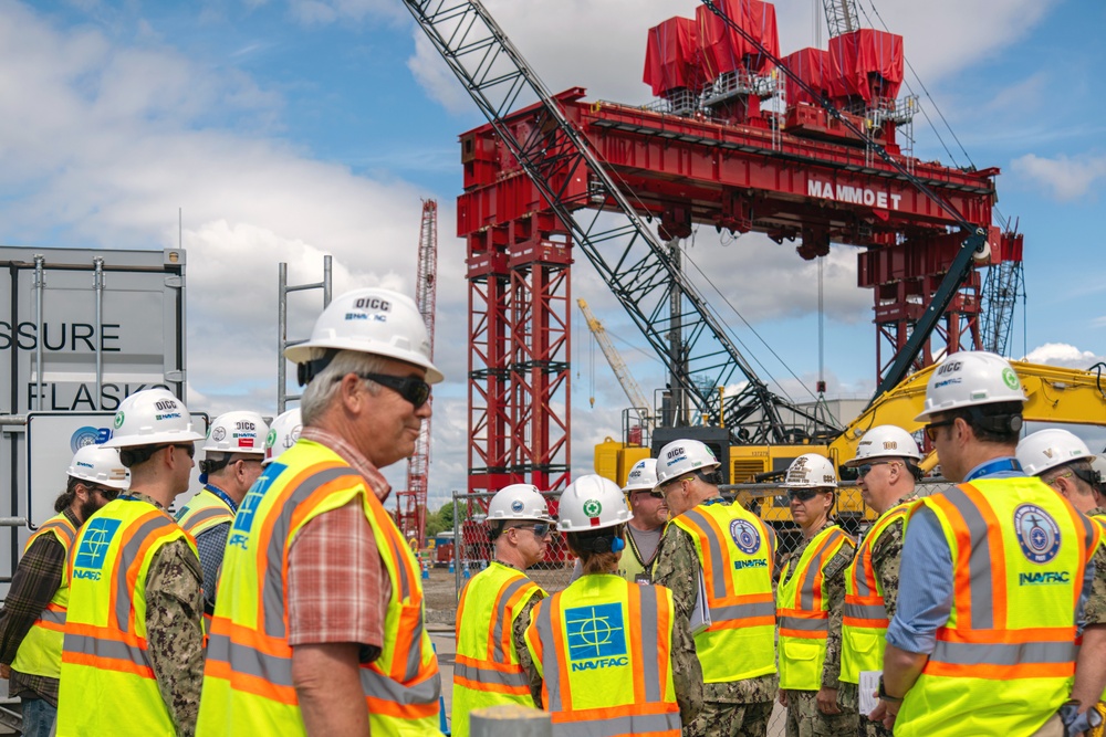 Adm. Caudle Visits Portsmouth Naval Shipyard