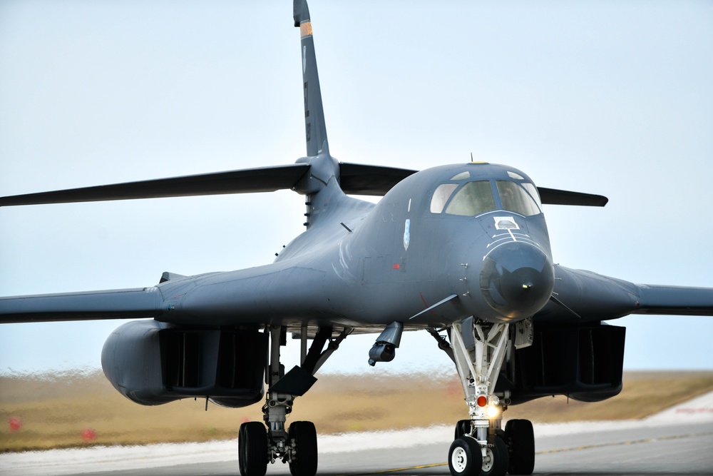 Ellsworth B-1B Lancers complete a Conus-to-Conus mission