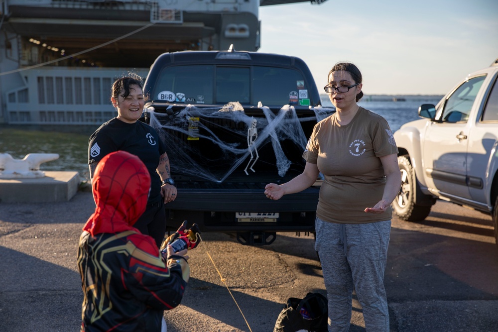 USS Iwo Jima Trunk or Treat