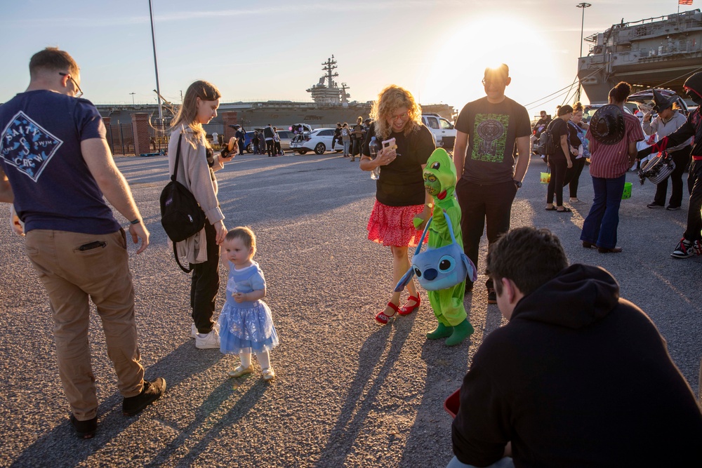 USS Iwo Jima Trunk or Treat