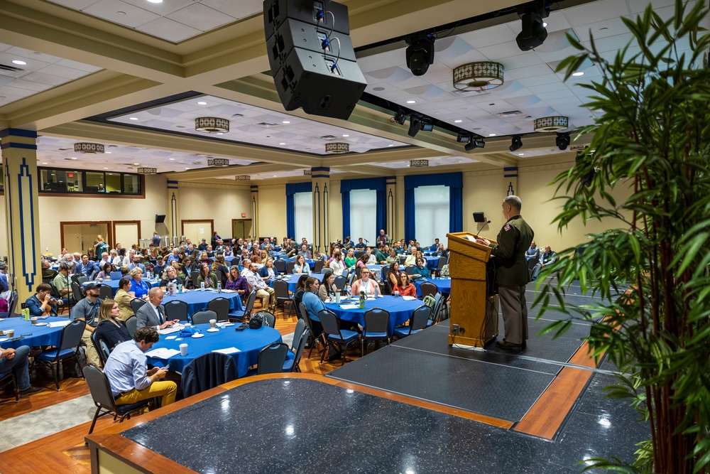 Army Corps leadership, staff participates in summit discussion to sustain Ohio River Basin