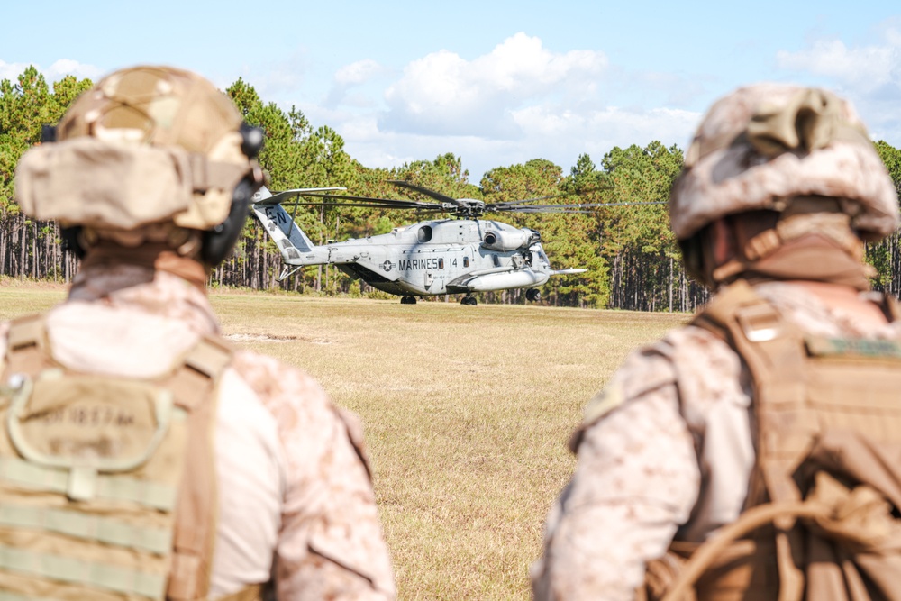 2nd DSB Conducts Helicopter Support Team Operations