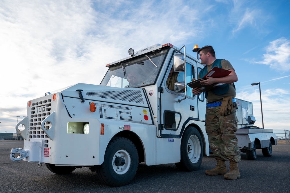 Fairchild AFB demonstrates strategic deterrence during exercise Mobility Response 25