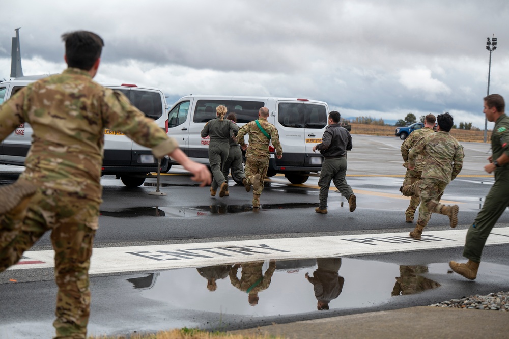 Fairchild AFB demonstrates strategic deterrence during exercise Mobility Response 25