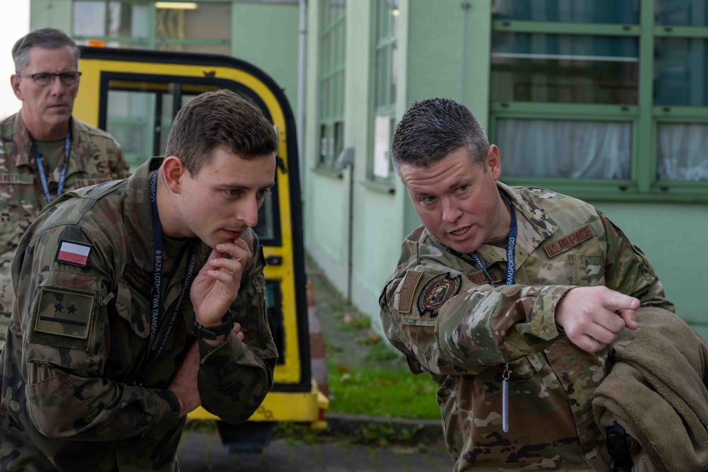 Illinois and Ohio National Guard Teams Join USAFE in Polish Base Survey