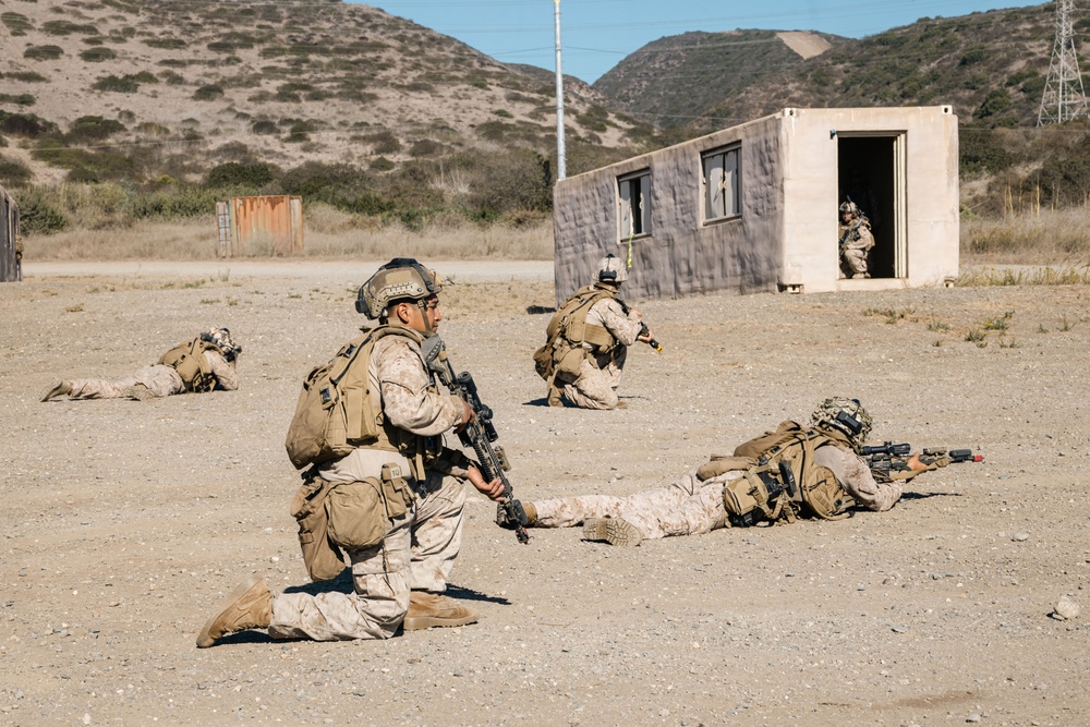 1st Bn., 7th Marines participates in mechanized raid course