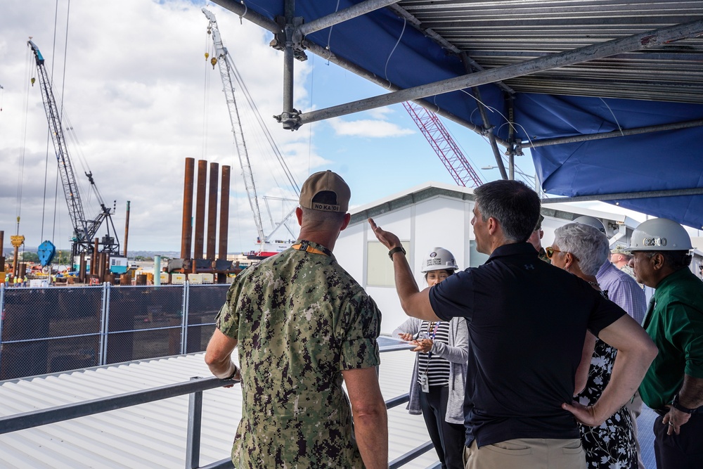 Under Secretary of the Navy visits Pearl Harbor Naval Shipyard