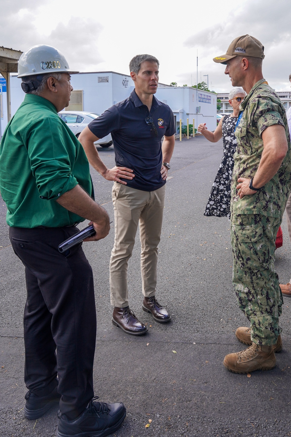 Under Secretary of the Navy visits Pearl Harbor Naval Shipyard