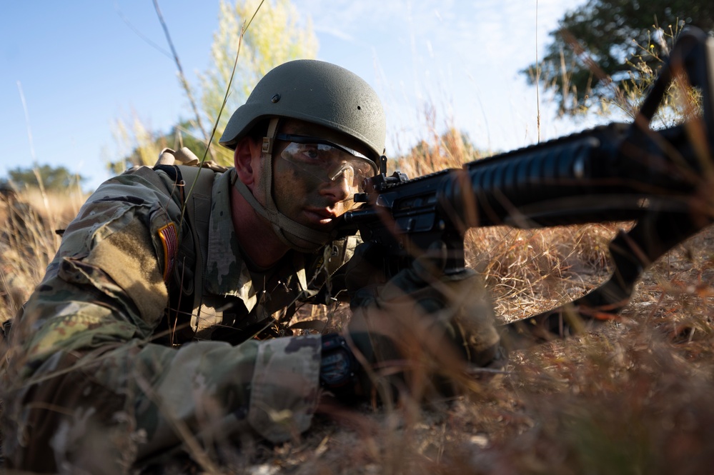 Soldiers tackle combat medic field training