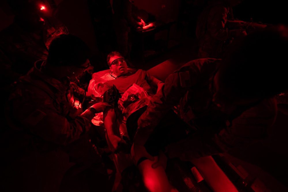 Soldiers tackle combat medic field training