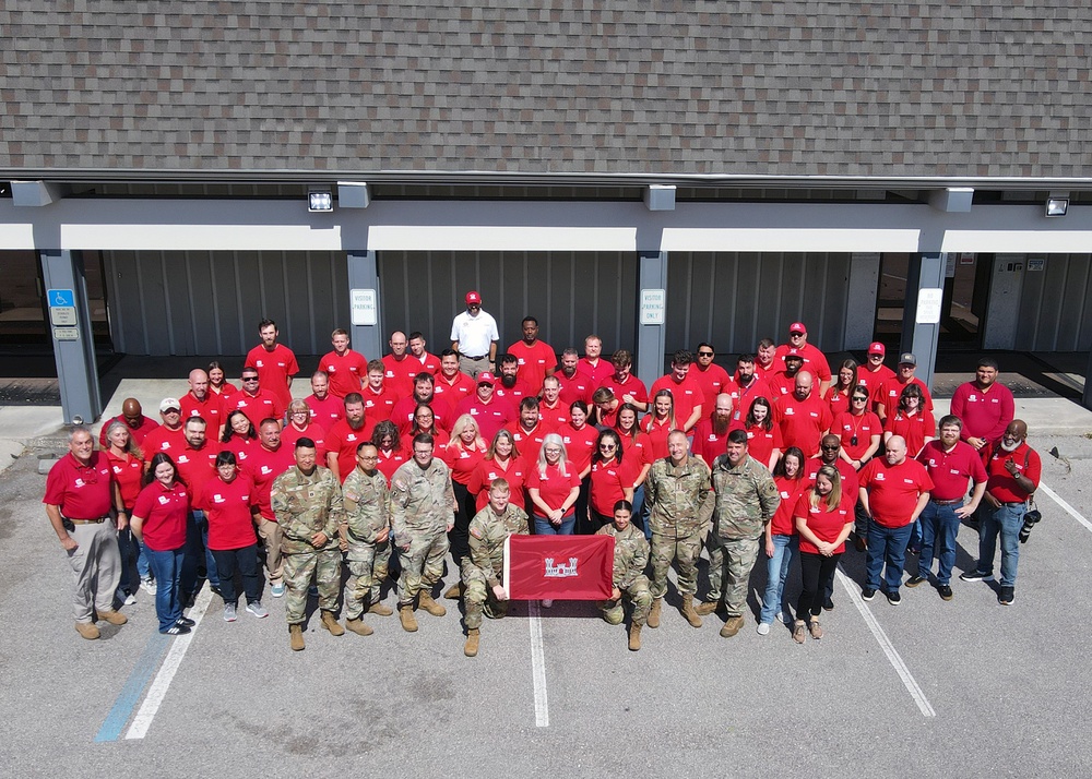 Chief of Engineers visits Hurricane Miltion Response team in Florida